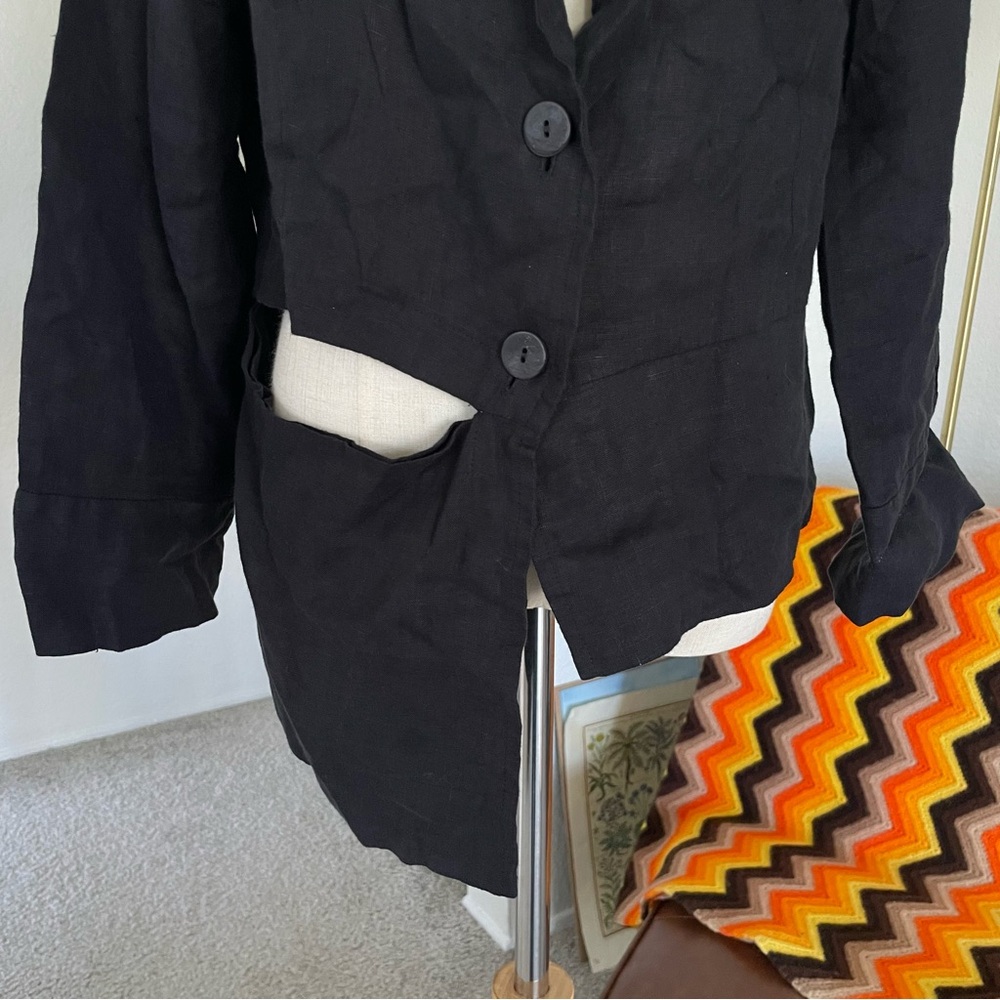 Luukaa Lagenlook Asymmetrical Cut Out Linen Buttoned Top - Picture 7 of 10